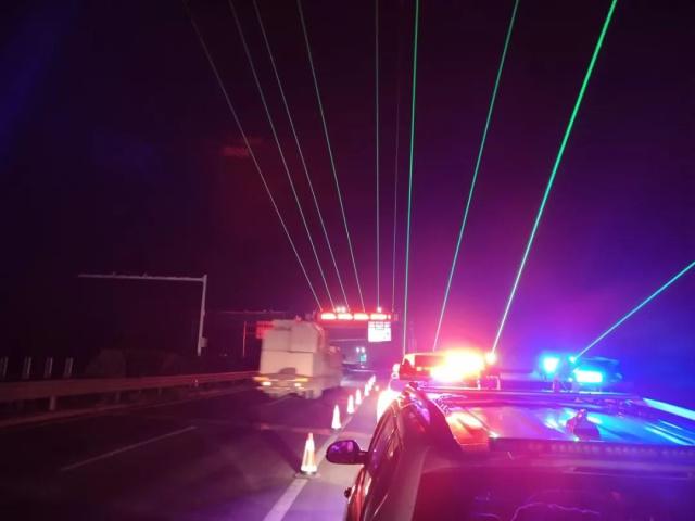 绿光道路车载警示灯 